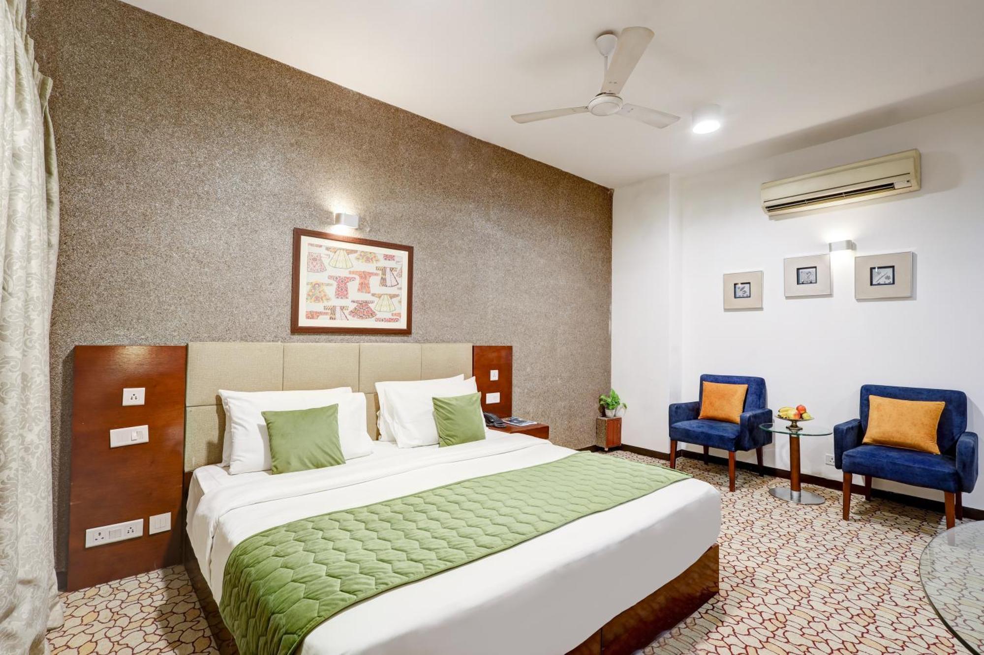 Hotel 91 Golf Course Road Gurgaon Esterno foto