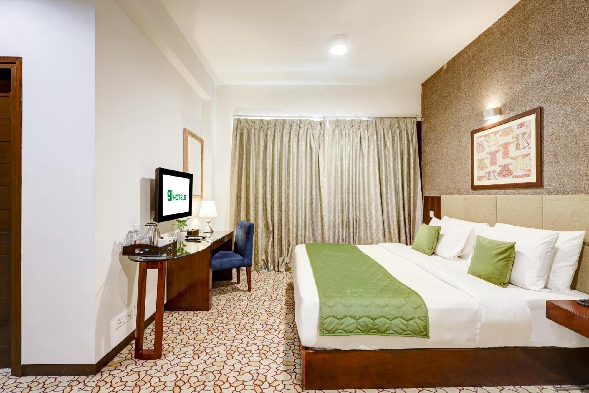 Hotel 91 Golf Course Road Gurgaon Esterno foto