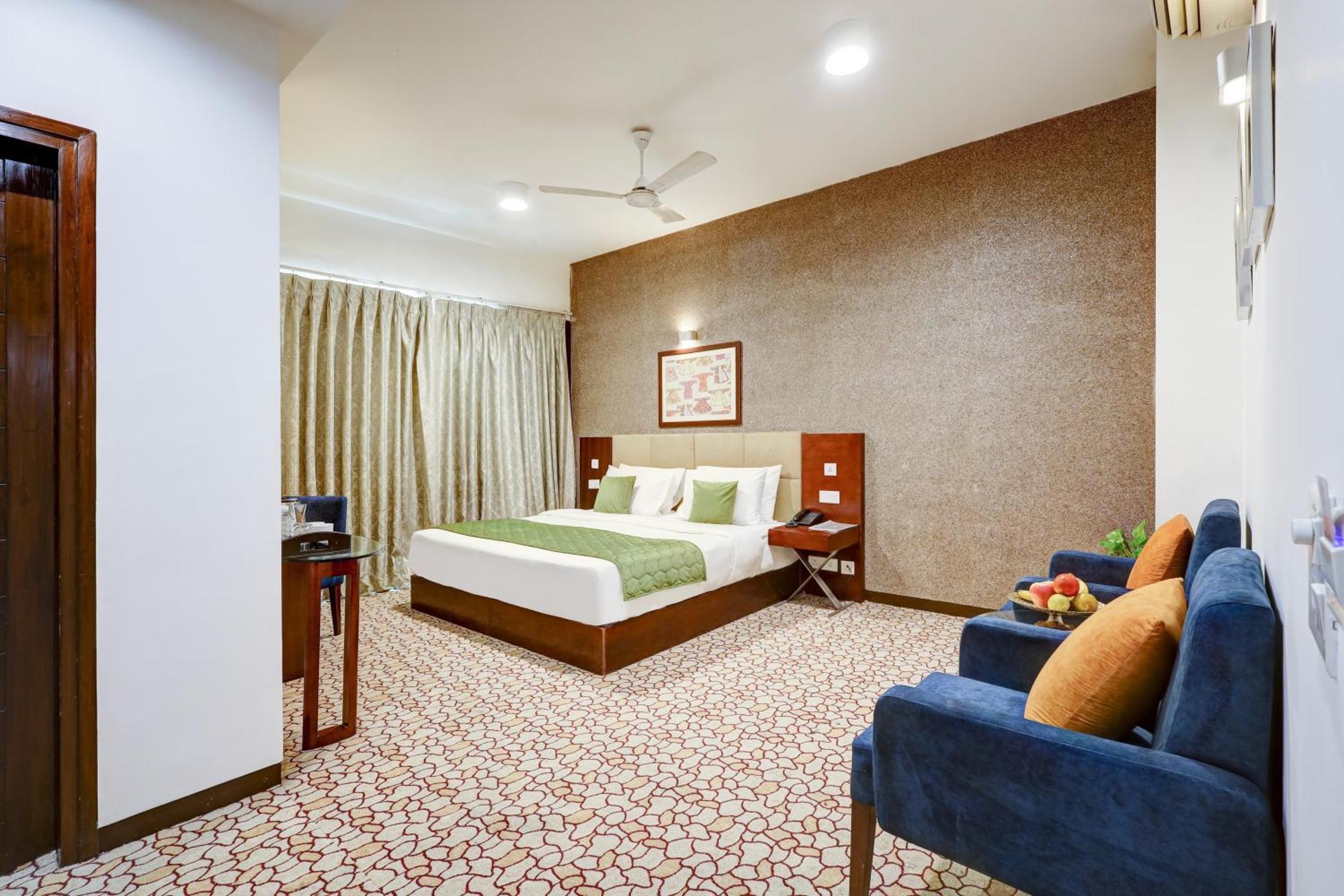 Hotel 91 Golf Course Road Gurgaon Esterno foto