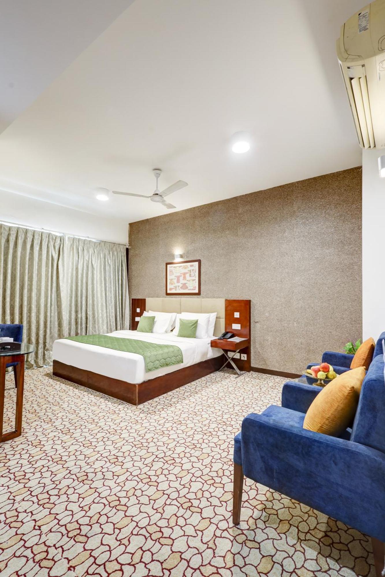 Hotel 91 Golf Course Road Gurgaon Esterno foto