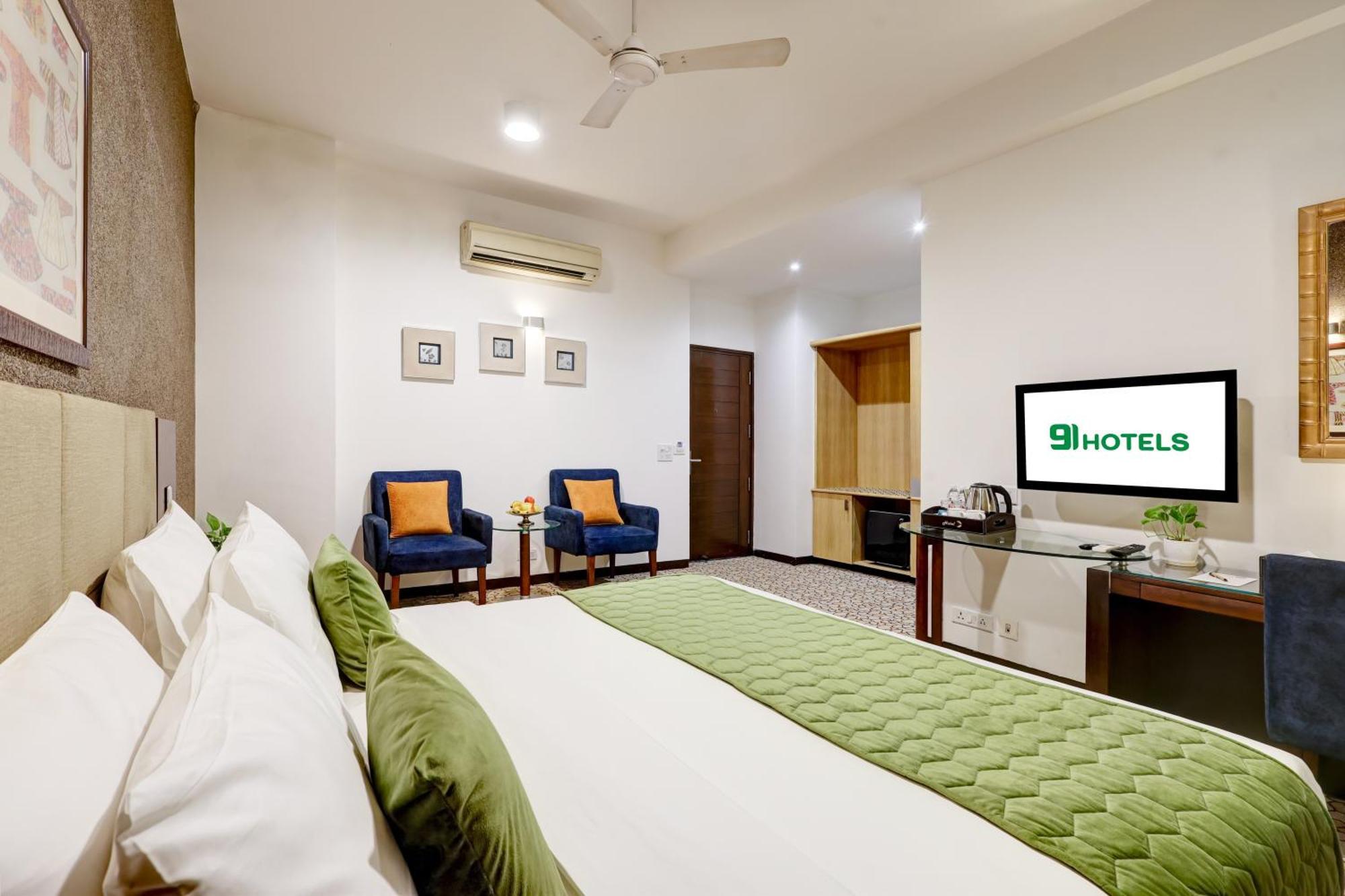 Hotel 91 Golf Course Road Gurgaon Esterno foto