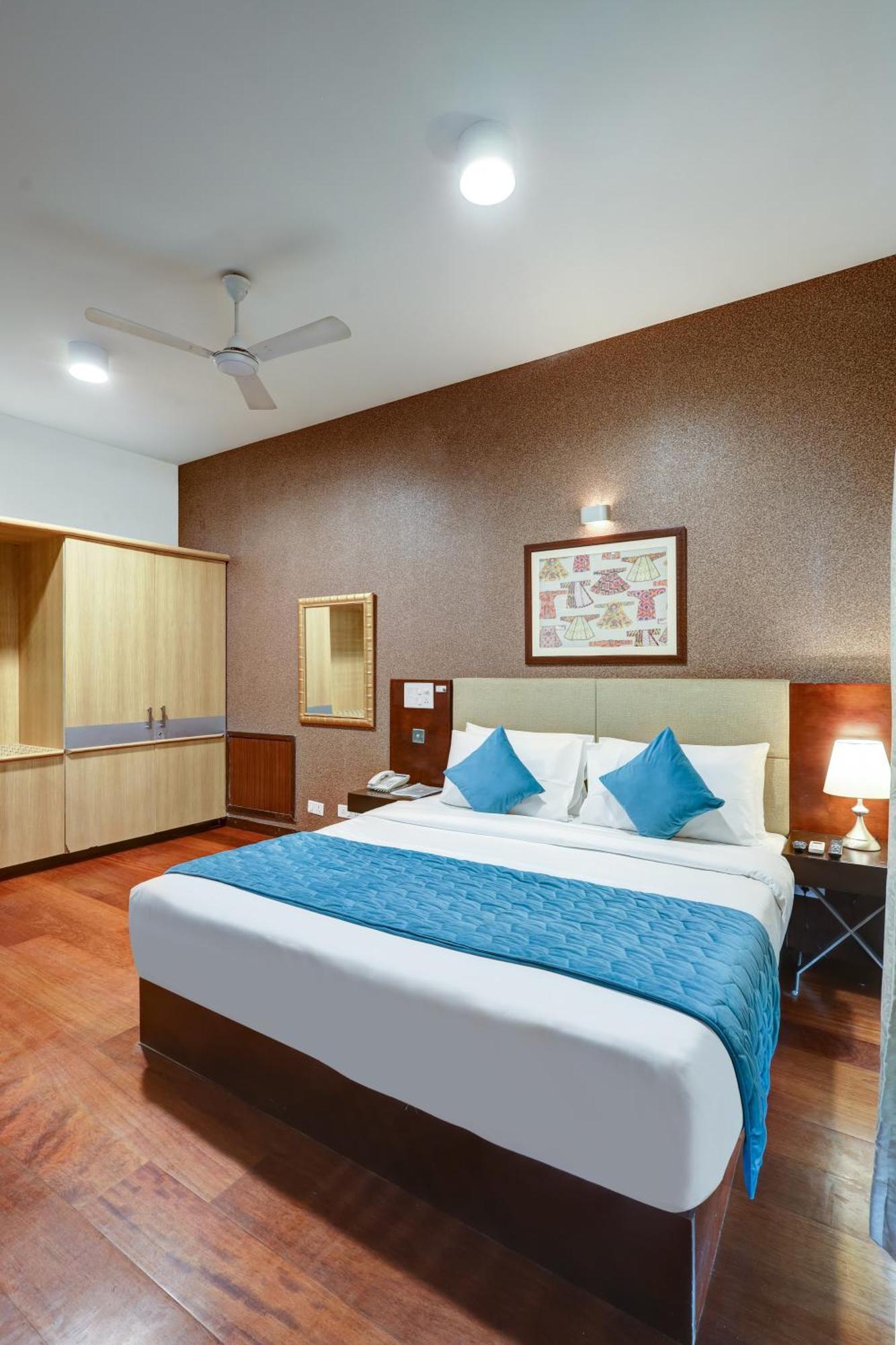 Hotel 91 Golf Course Road Gurgaon Esterno foto