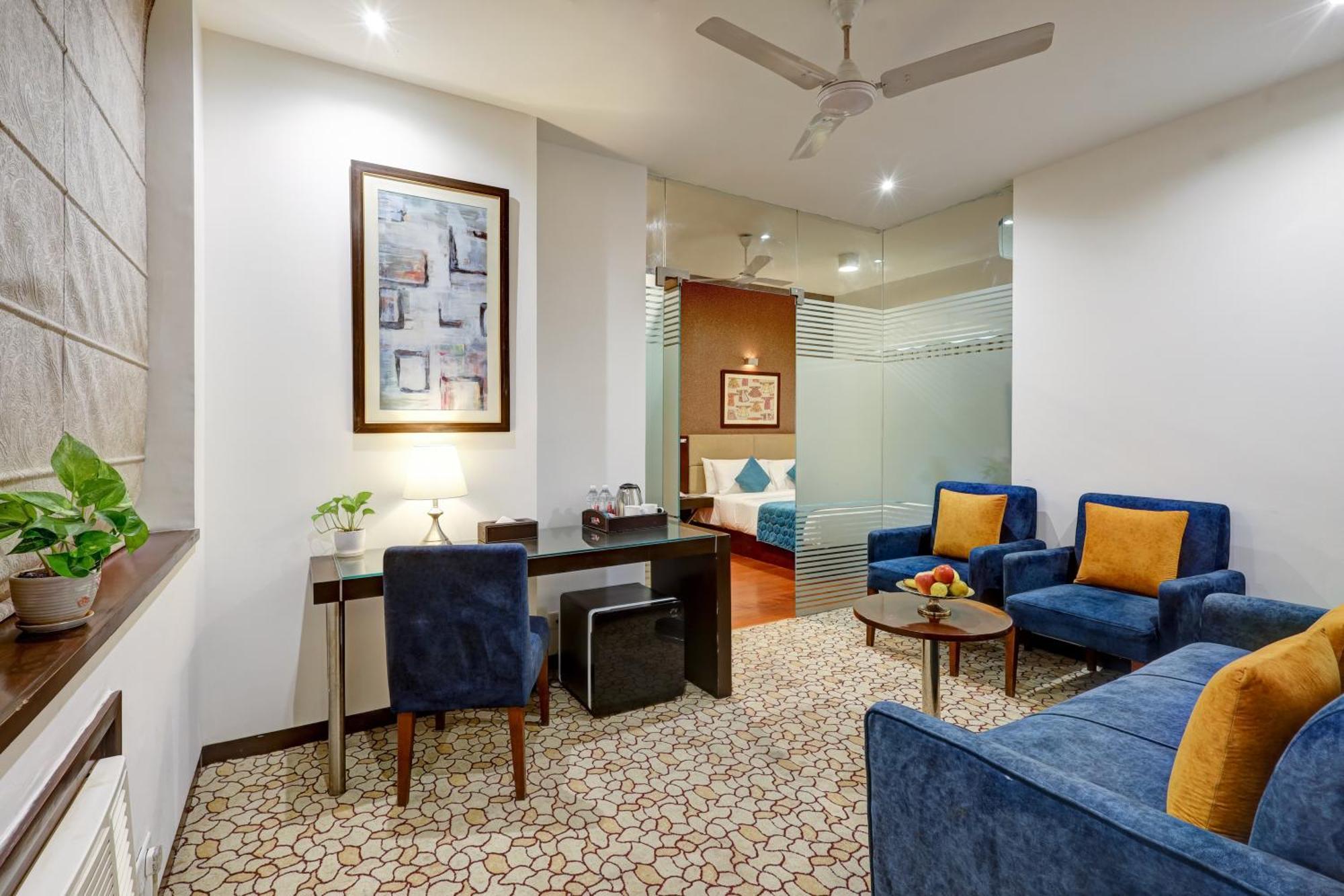 Hotel 91 Golf Course Road Gurgaon Esterno foto