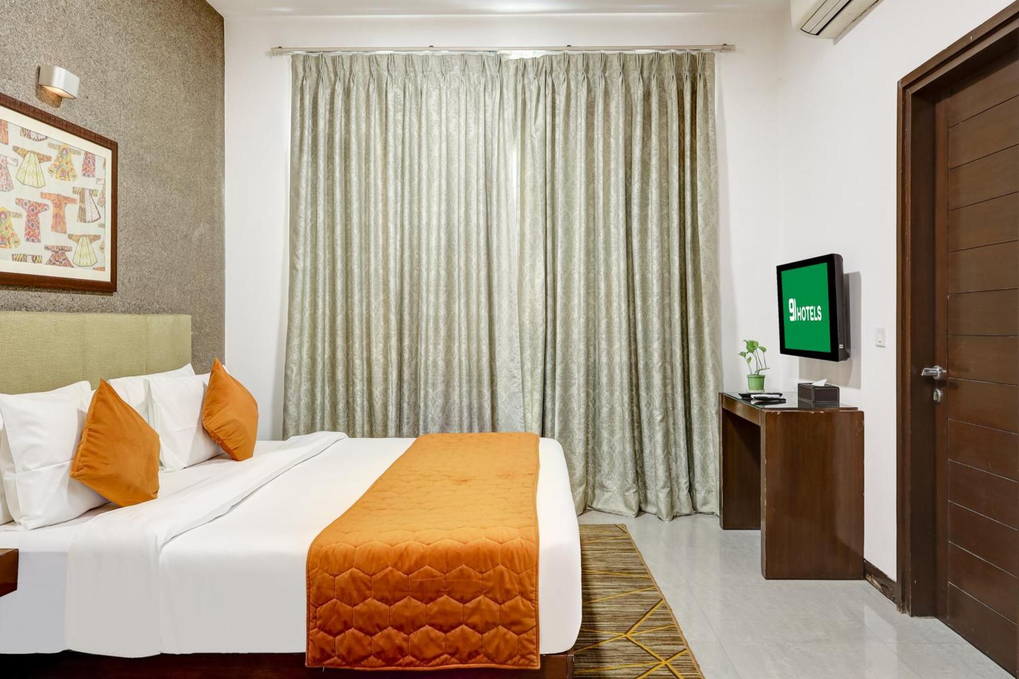 Hotel 91 Golf Course Road Gurgaon Esterno foto