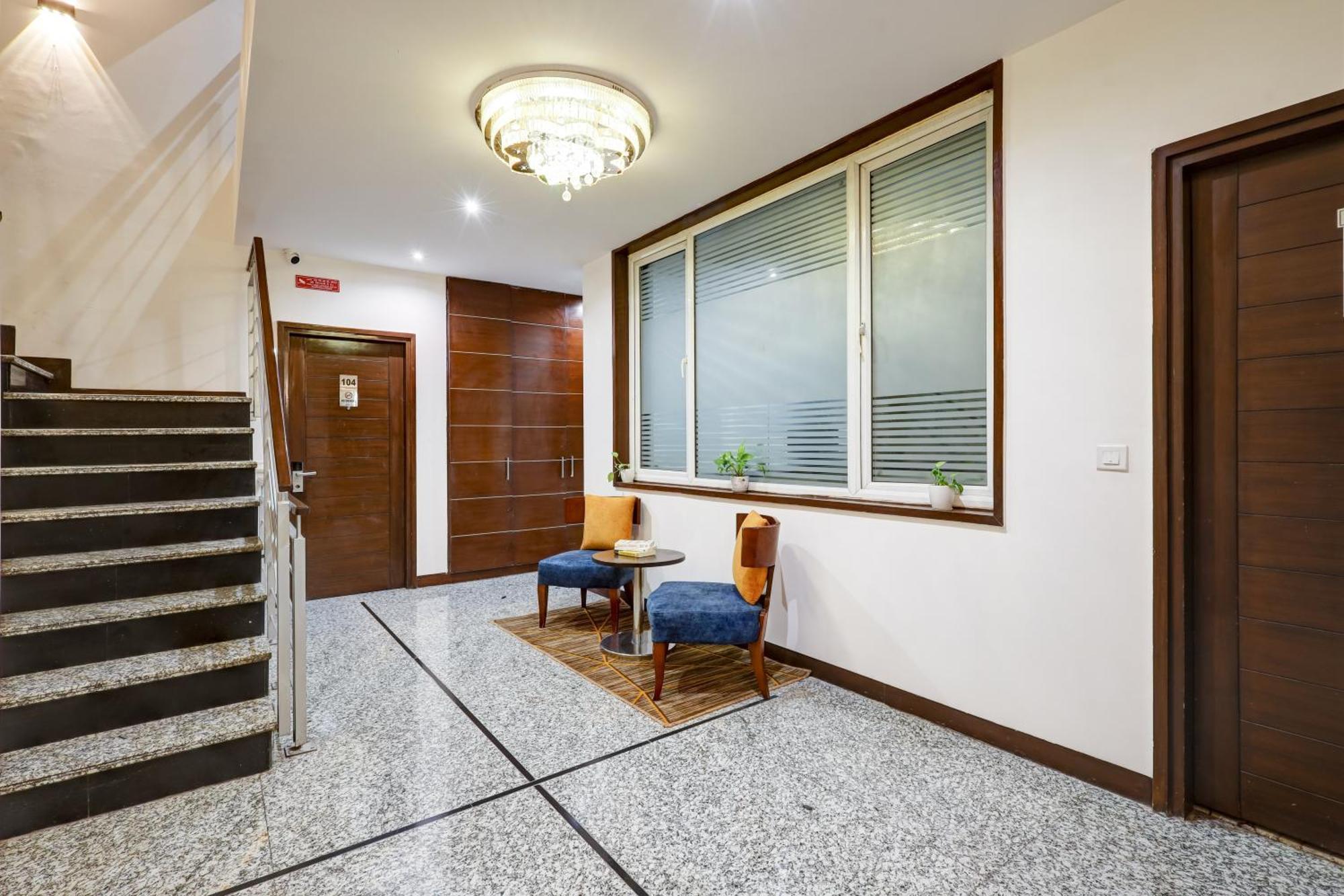 Hotel 91 Golf Course Road Gurgaon Esterno foto