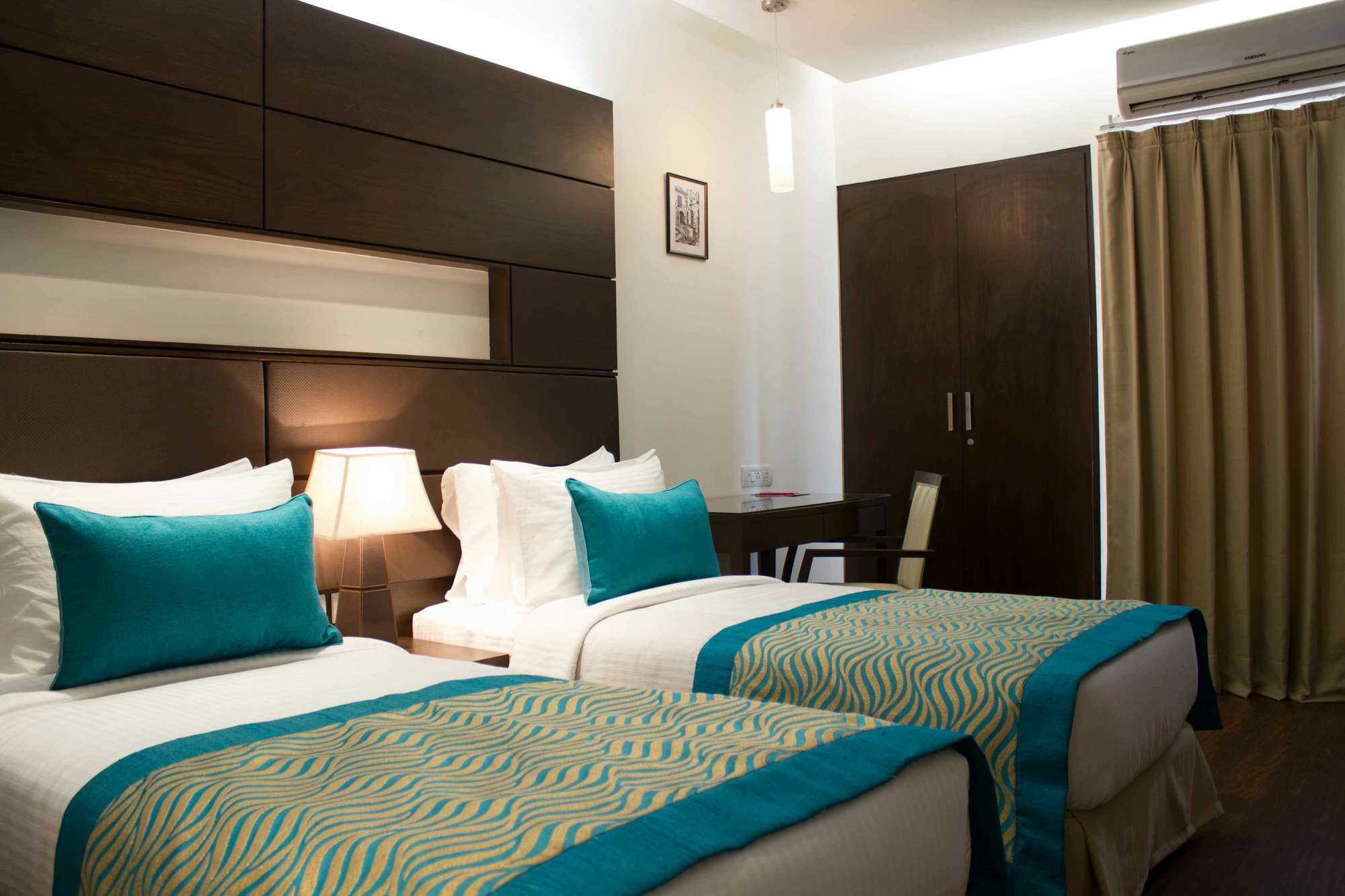 Hotel 91 Golf Course Road Gurgaon Esterno foto